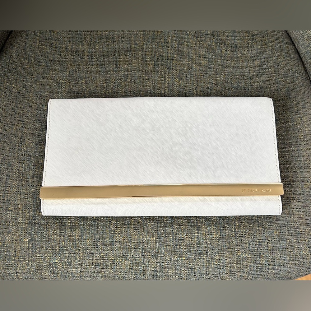 Leather Michael Kors White and Gold Evening Clutch